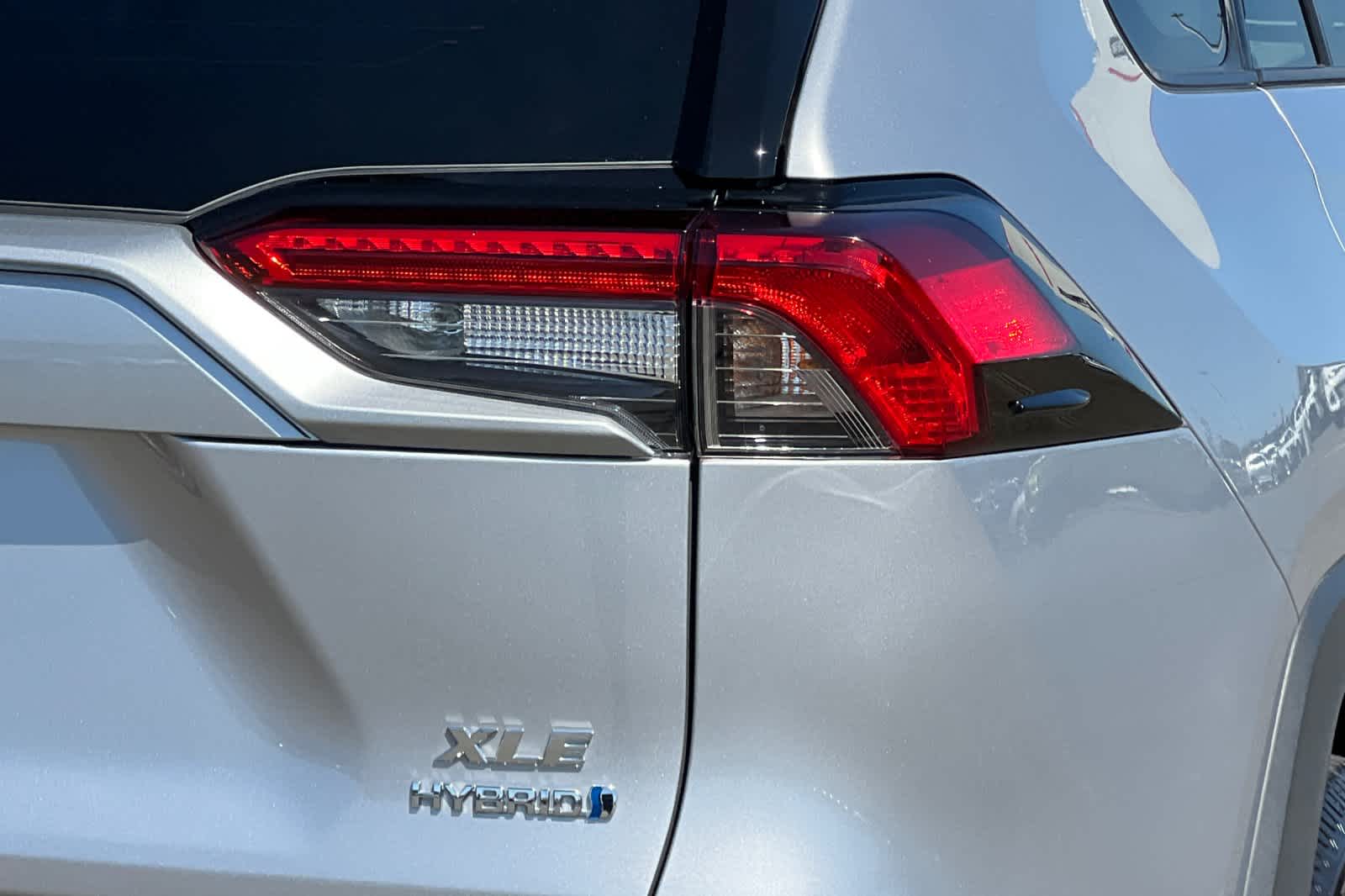 Thumbnail: 2024 Toyota RAV4 - 32
