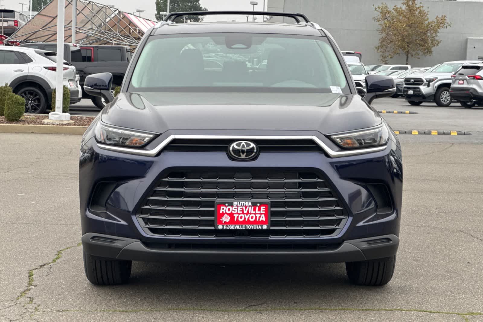 Thumbnail: 2026 Toyota Grand Highlander - 10