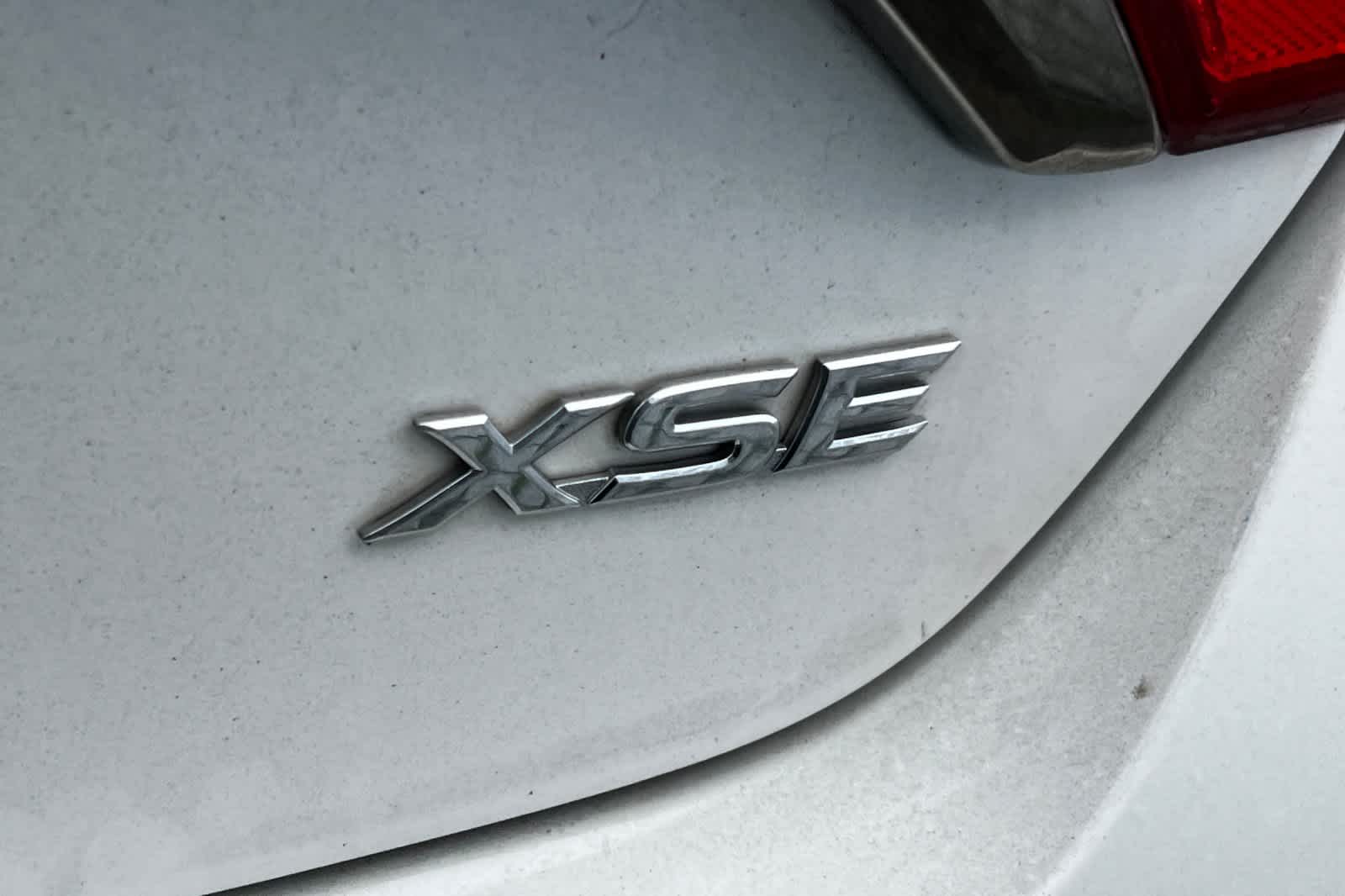 Thumbnail: 2017 Toyota Camry - 7