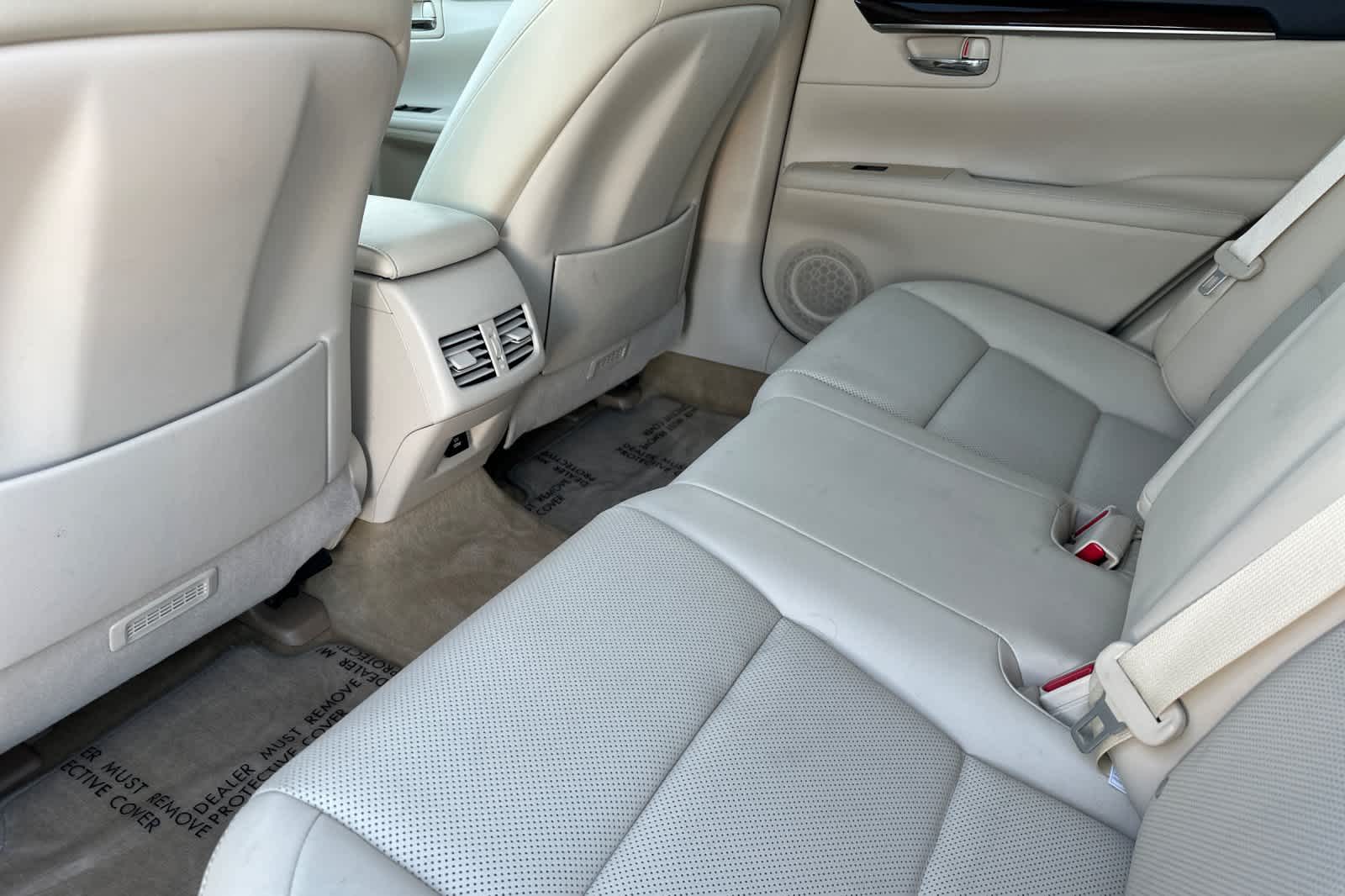 Thumbnail: 2014 Lexus ES - 4