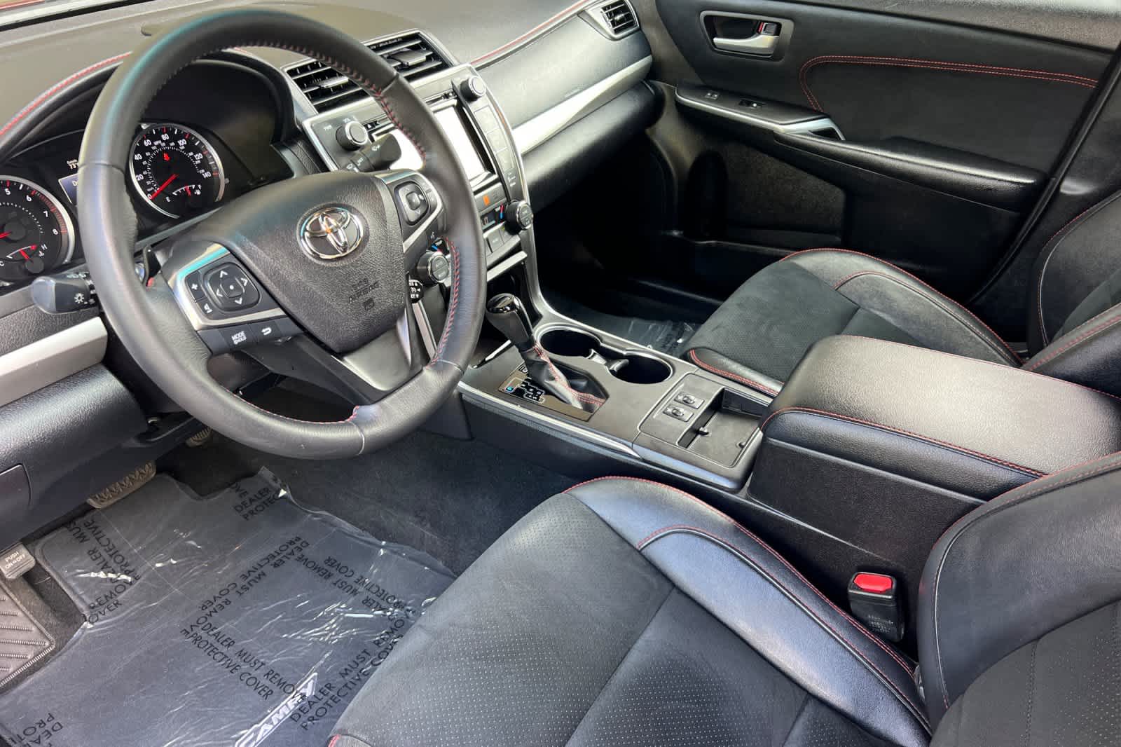 Thumbnail: 2017 Toyota Camry - 11