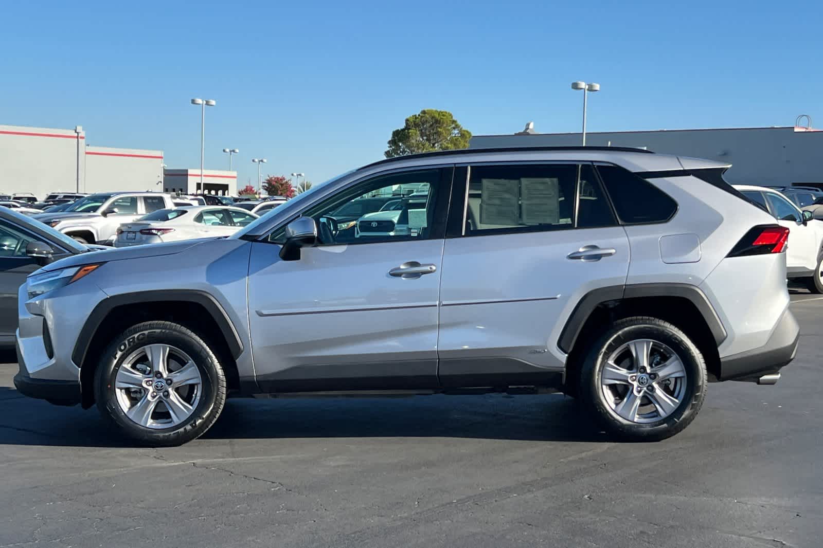 Thumbnail: 2023 Toyota RAV4 - 9