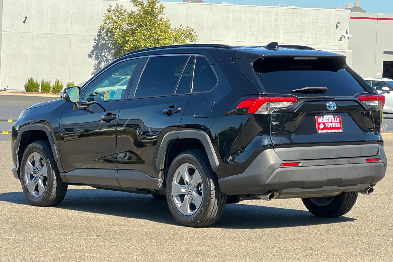 Thumbnail: 2023 Toyota RAV4 - 7