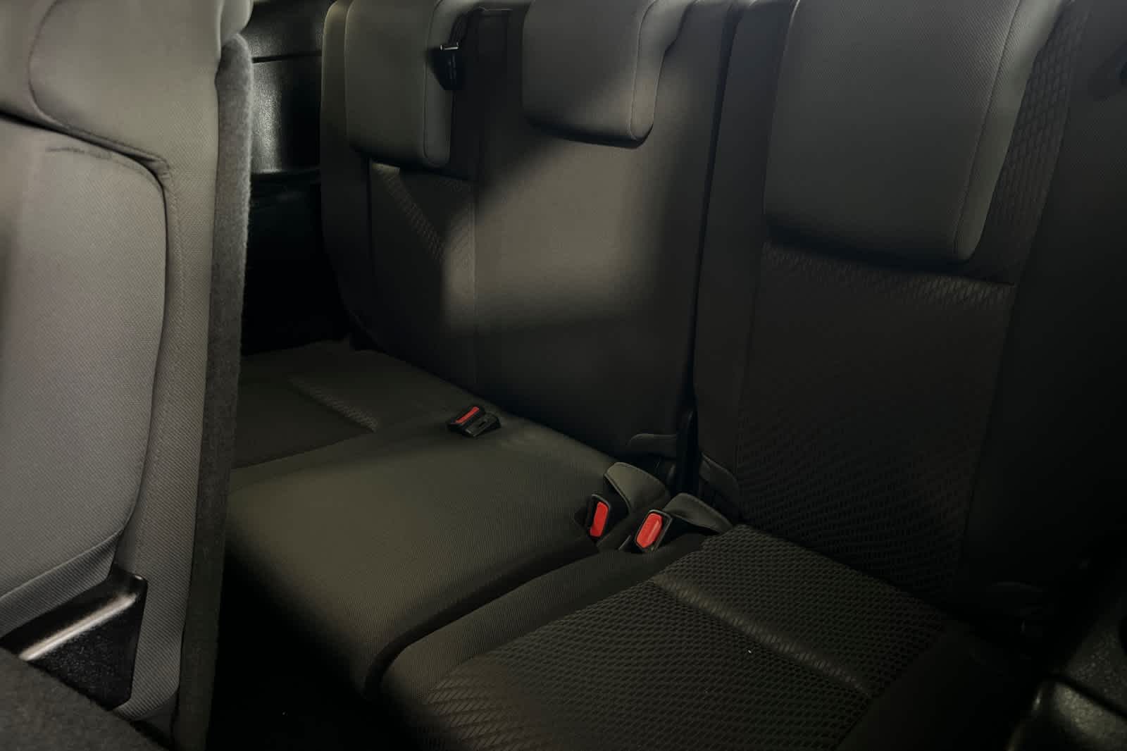 Thumbnail: 2018 Toyota Highlander - 16