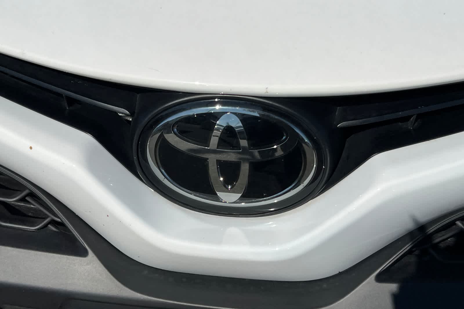 Thumbnail: 2023 Toyota Camry - 10