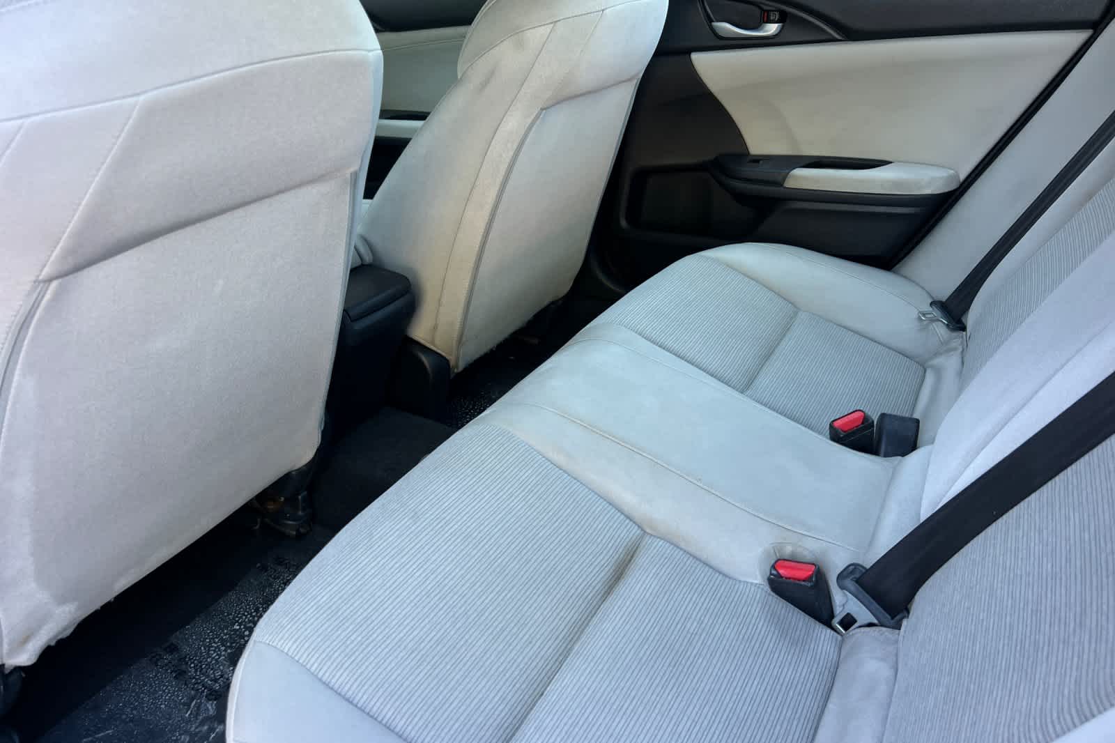 Thumbnail: 2019 Honda Insight - 4