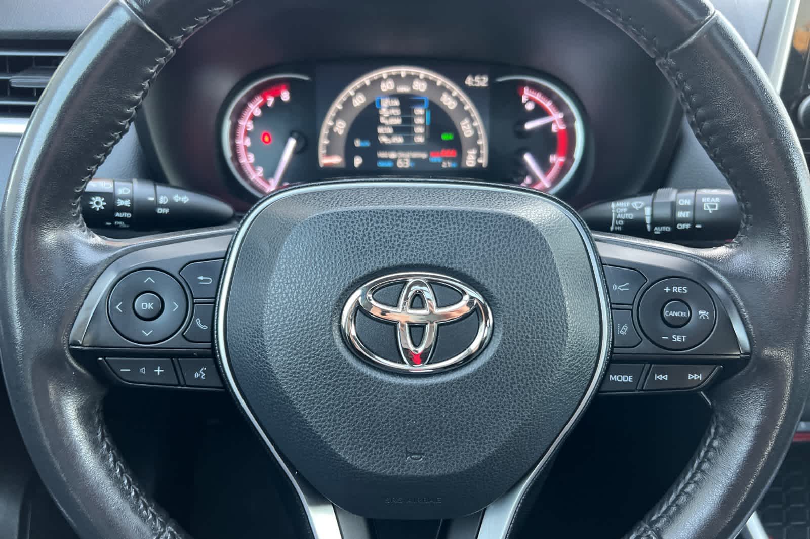 Thumbnail: 2020 Toyota RAV4 - 25