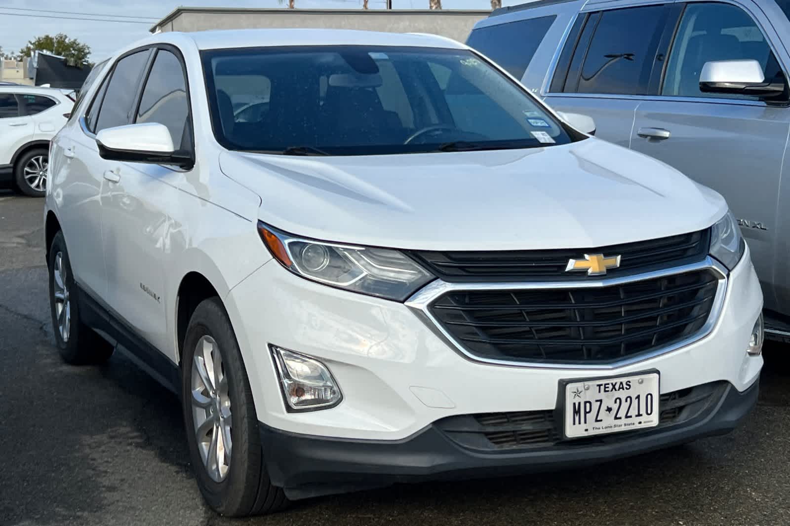 Thumbnail: 2019 Chevrolet Equinox - 3