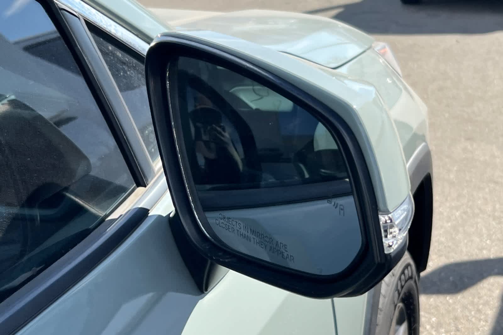 Thumbnail: 2022 Toyota RAV4 - 22