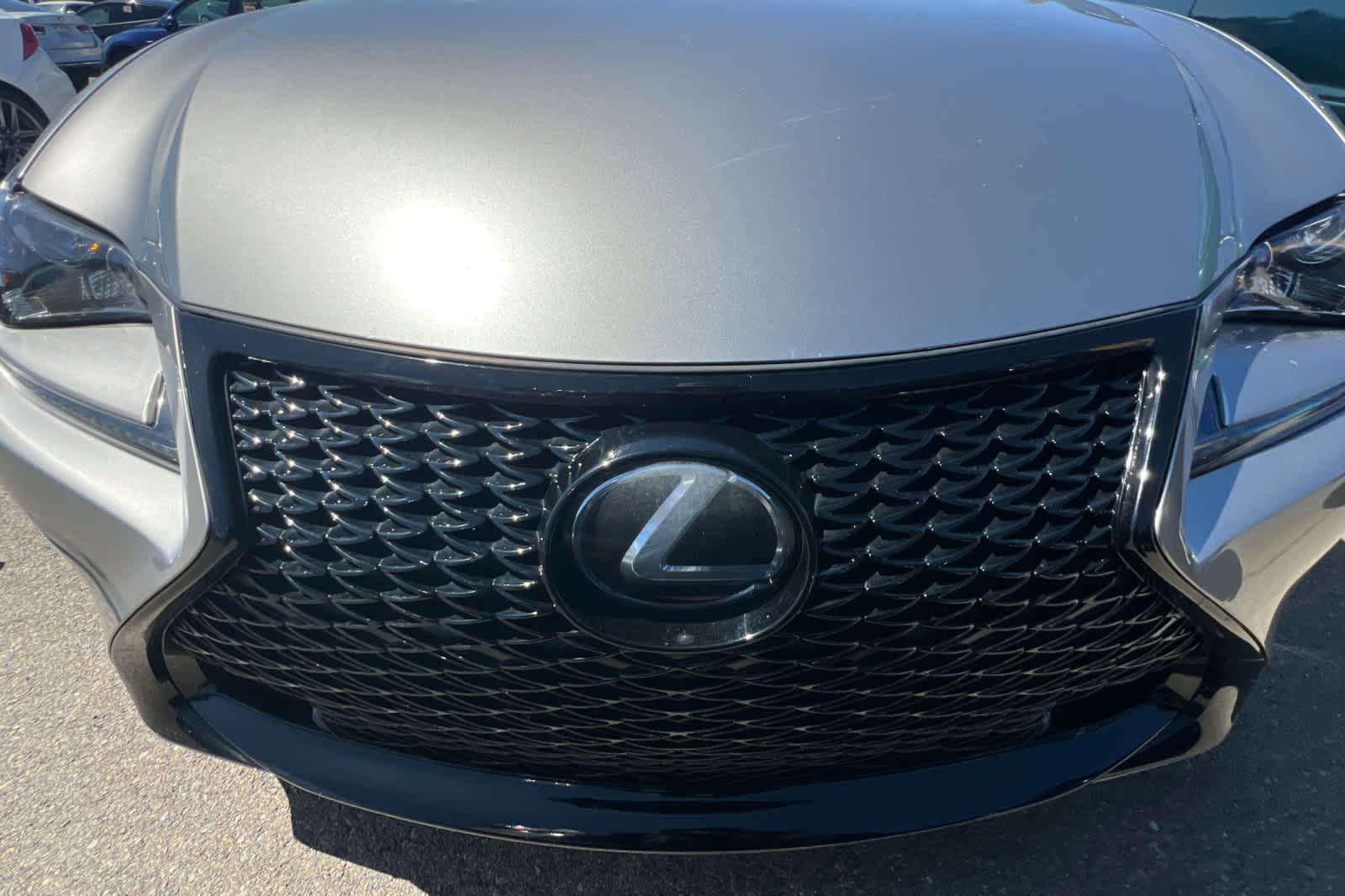 Thumbnail: 2017 Lexus RC - 12