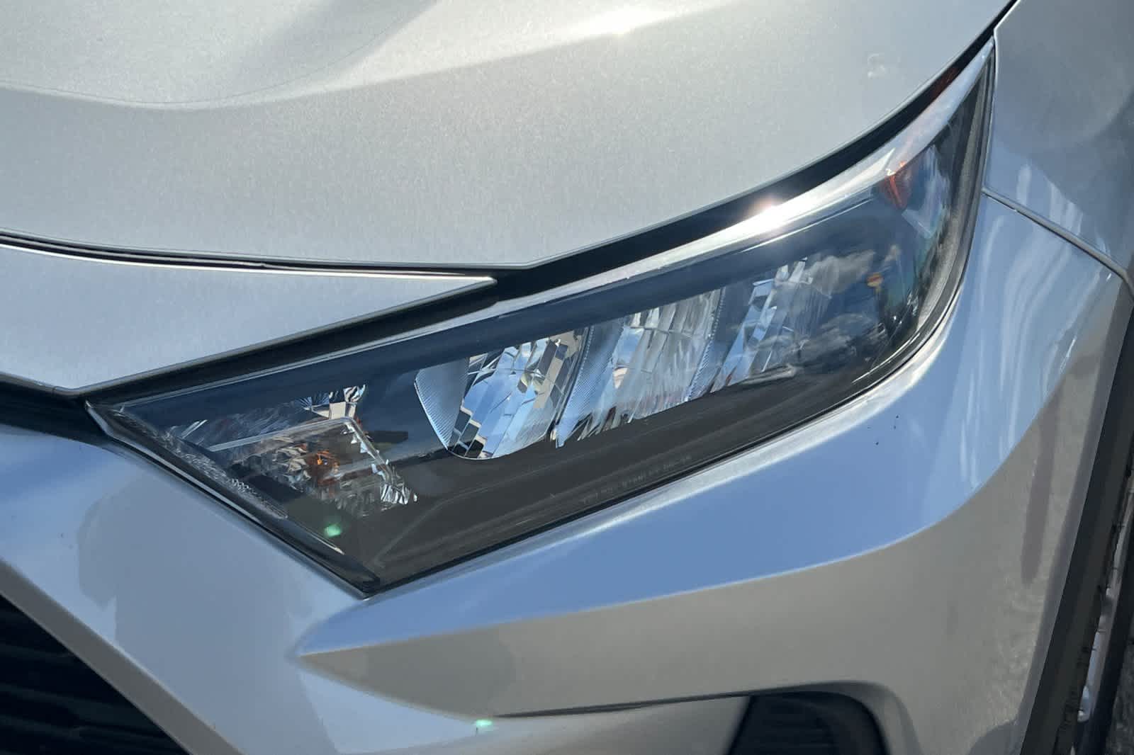 Thumbnail: 2022 Toyota RAV4 - 11