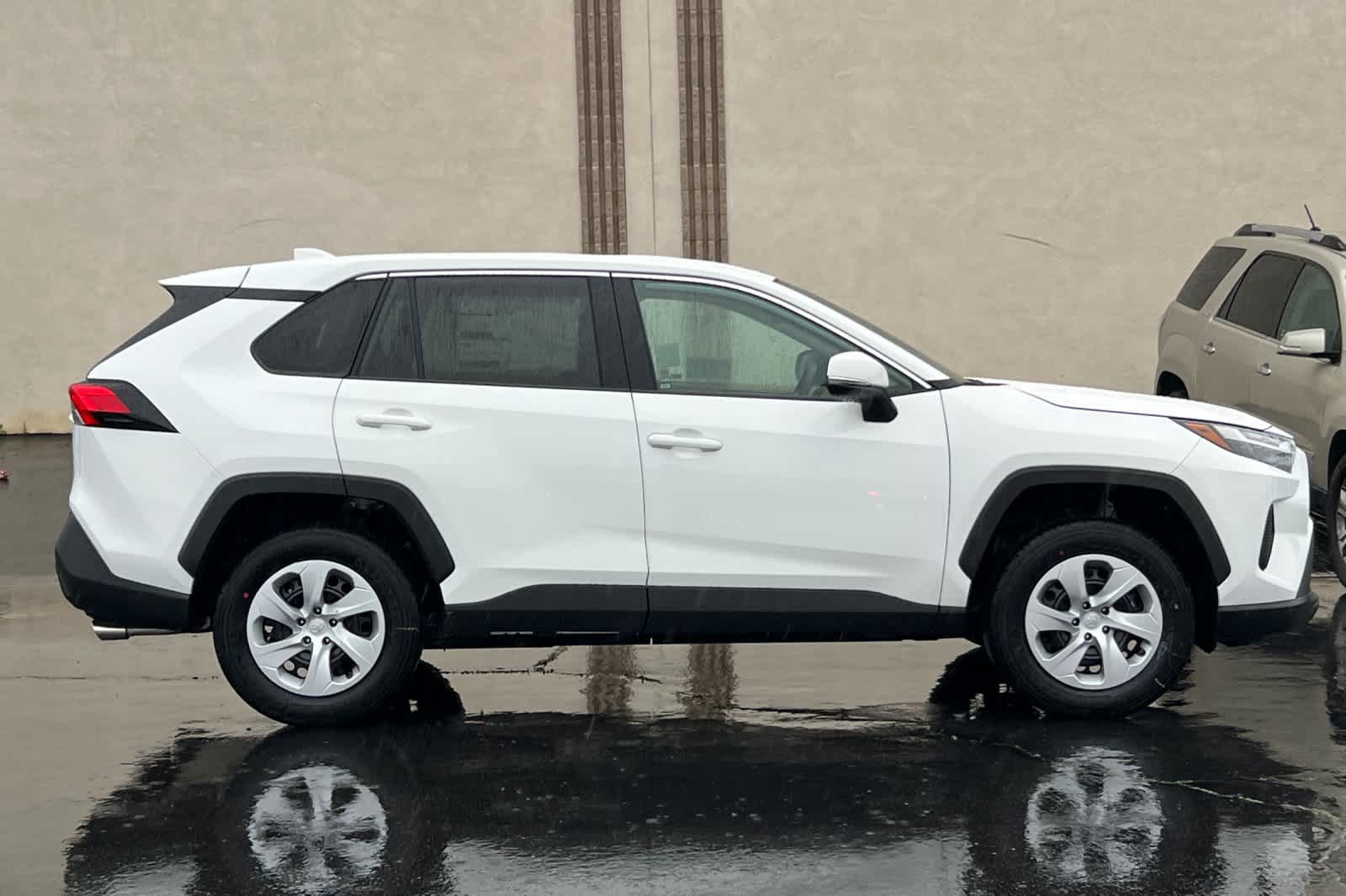 Thumbnail: 2025 Toyota RAV4 - 8