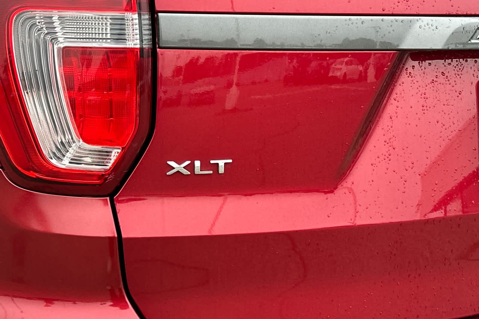 Thumbnail: 2017 Ford Explorer - 6