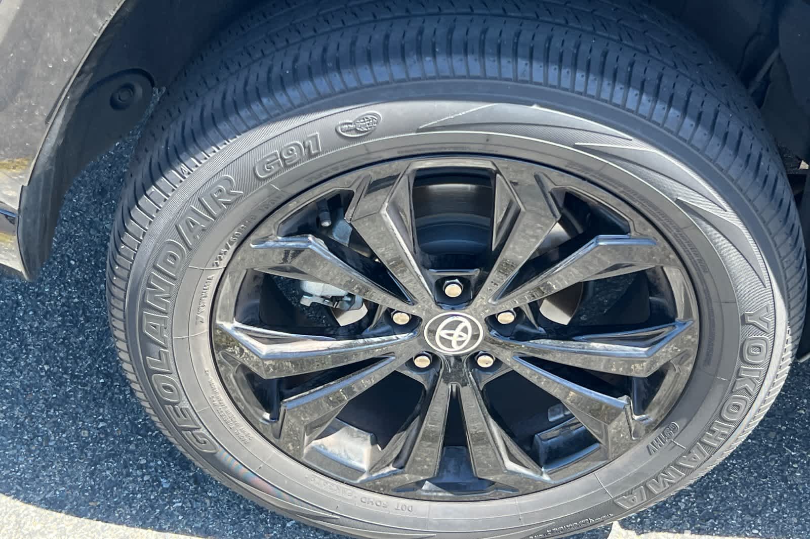 Thumbnail: 2023 Toyota RAV4 - 17