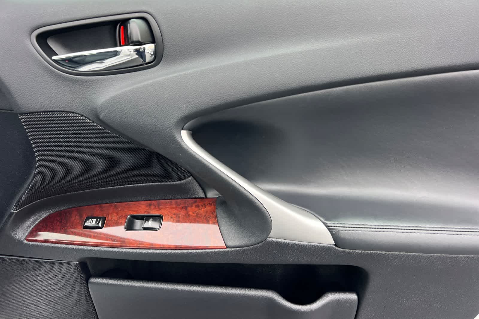 Thumbnail: 2007 Lexus IS - 18