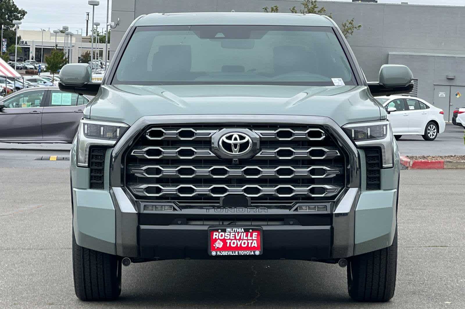 Thumbnail: 2025 Toyota Tundra - 10