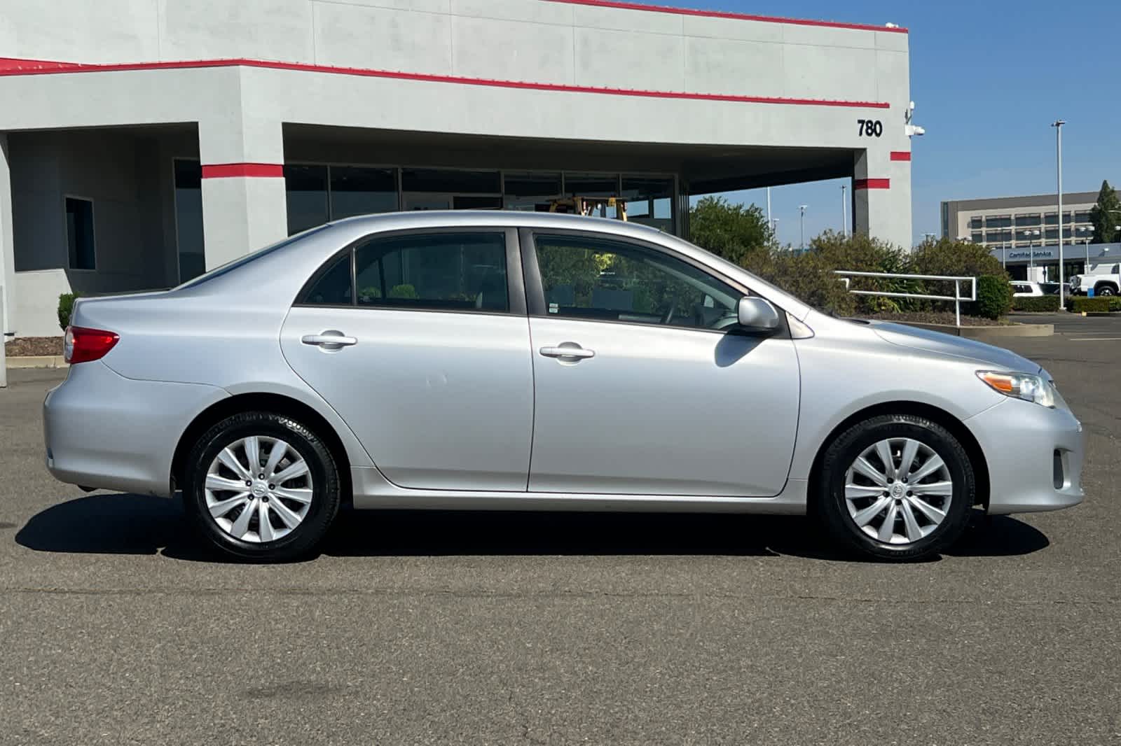 Thumbnail: 2012 Toyota Corolla - 6
