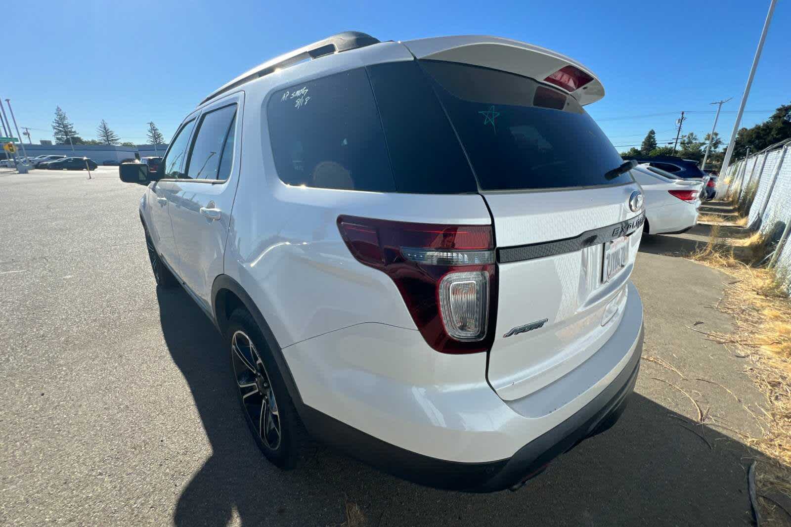 Thumbnail: 2015 Ford Explorer - 4