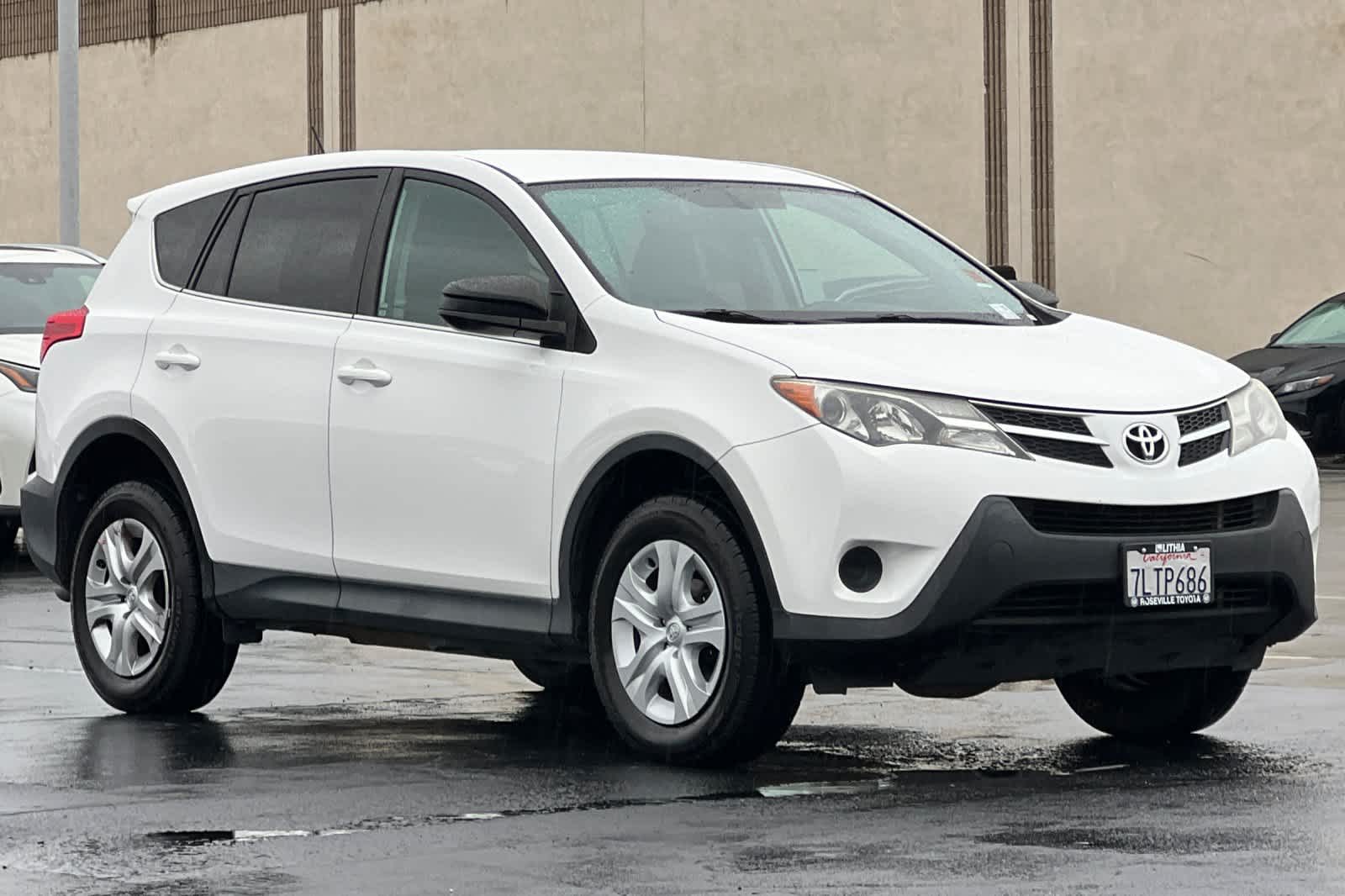 Thumbnail: 2015 Toyota RAV4 - 5