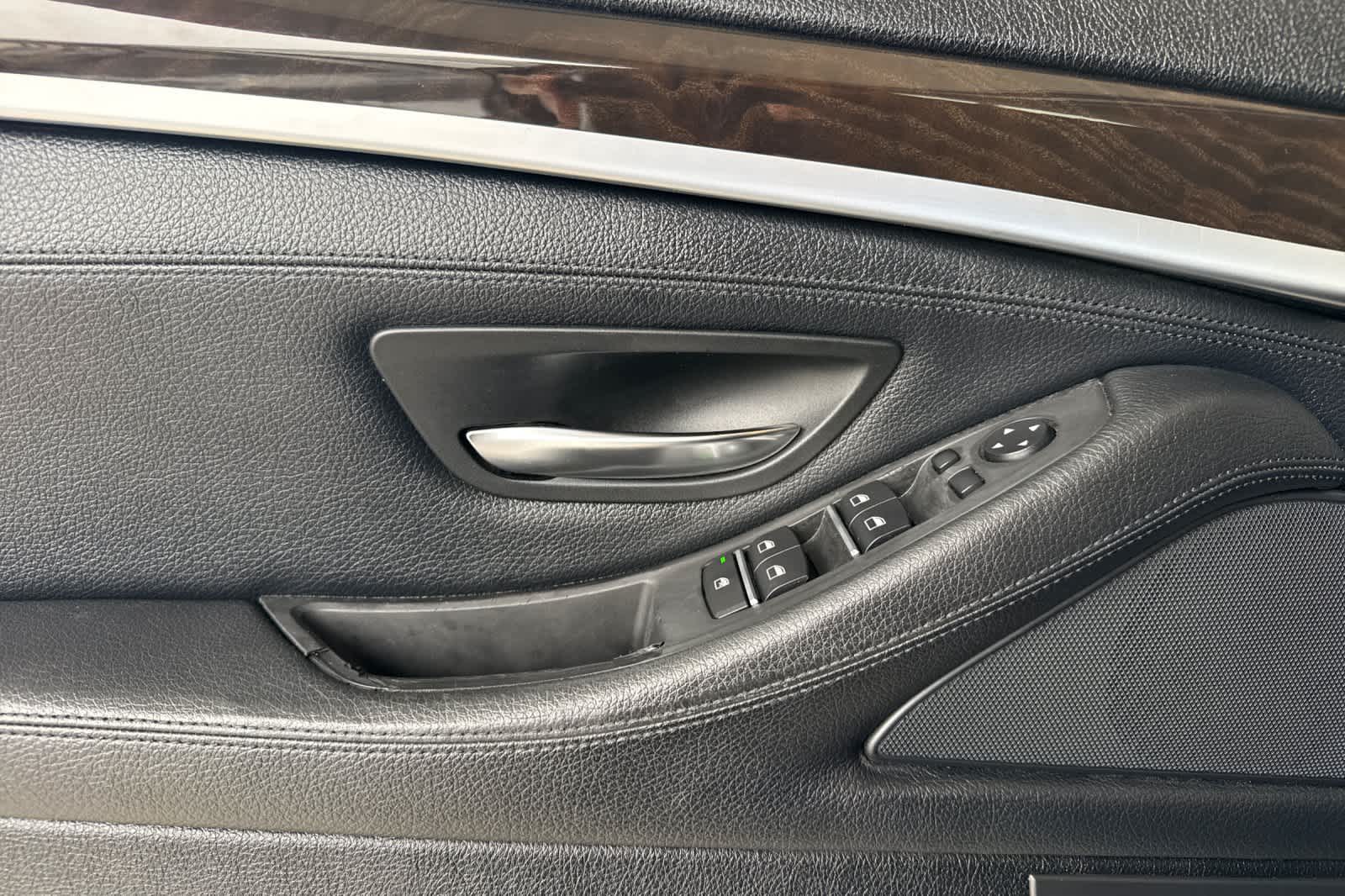 Thumbnail: 2013 BMW 5 Series - 12