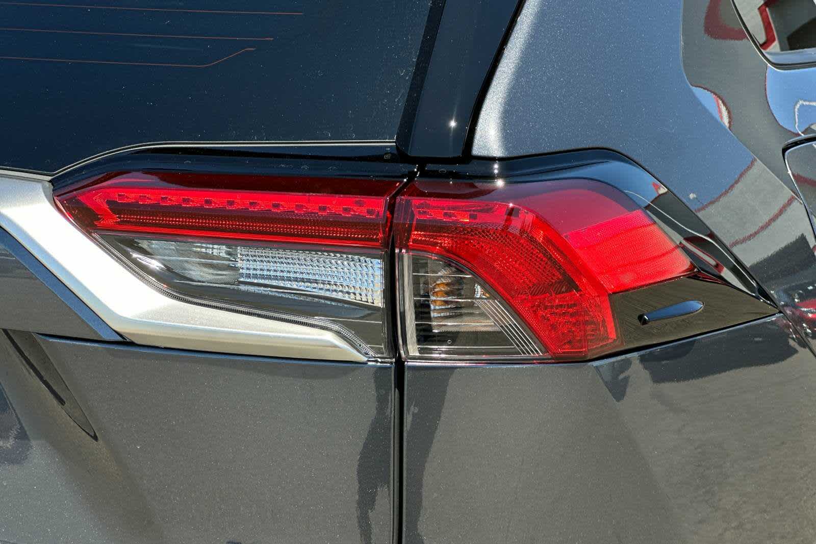 Thumbnail: 2025 Toyota RAV4 - 31