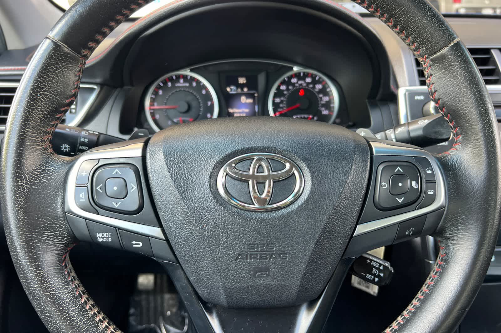 Thumbnail: 2015 Toyota Camry - 22