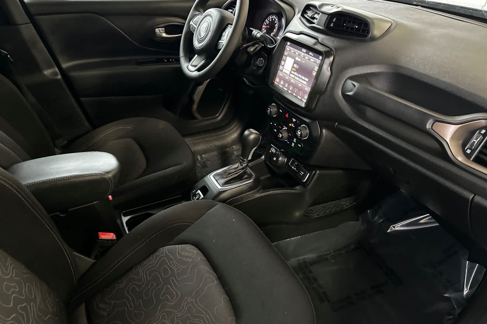 Thumbnail: 2023 Jeep Renegade - 16