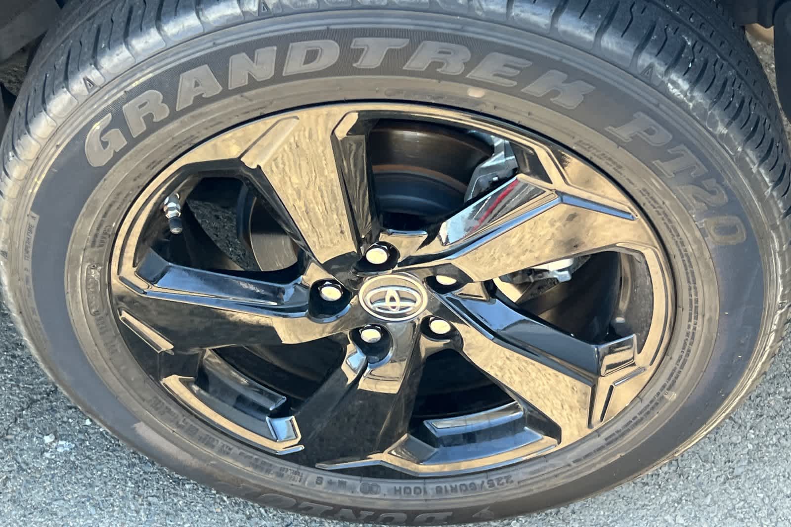 Thumbnail: 2019 Toyota RAV4 - 22