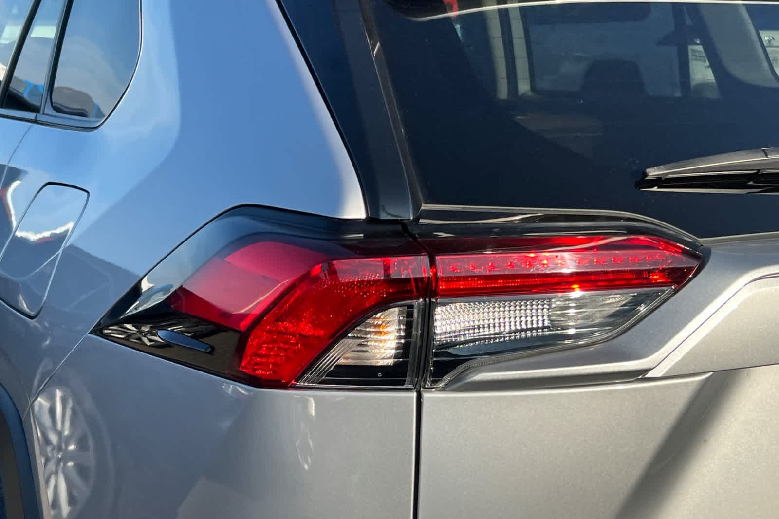 Thumbnail: 2023 Toyota RAV4 - 15