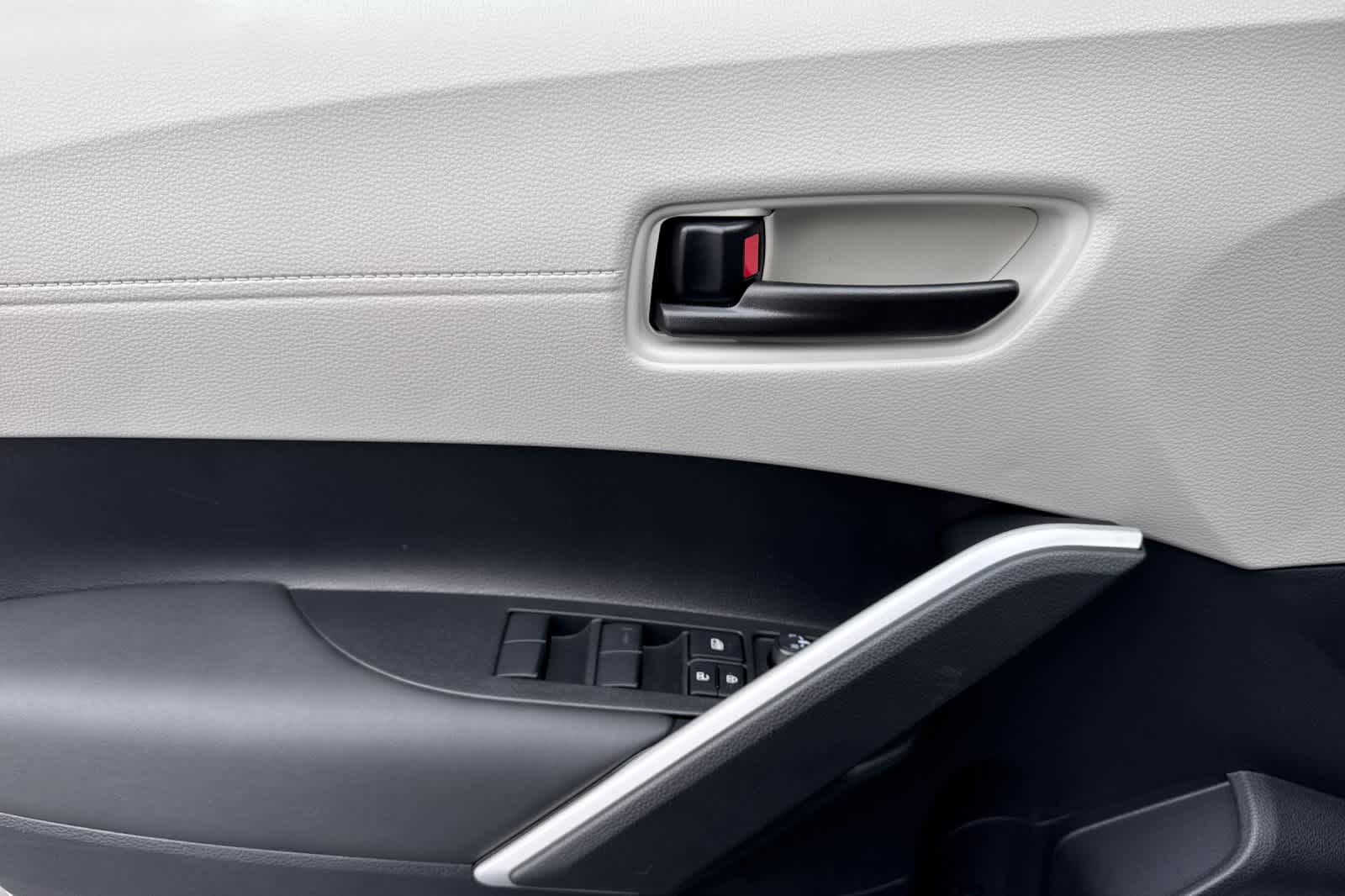 Thumbnail: 2026 Toyota Corolla Cross - 12