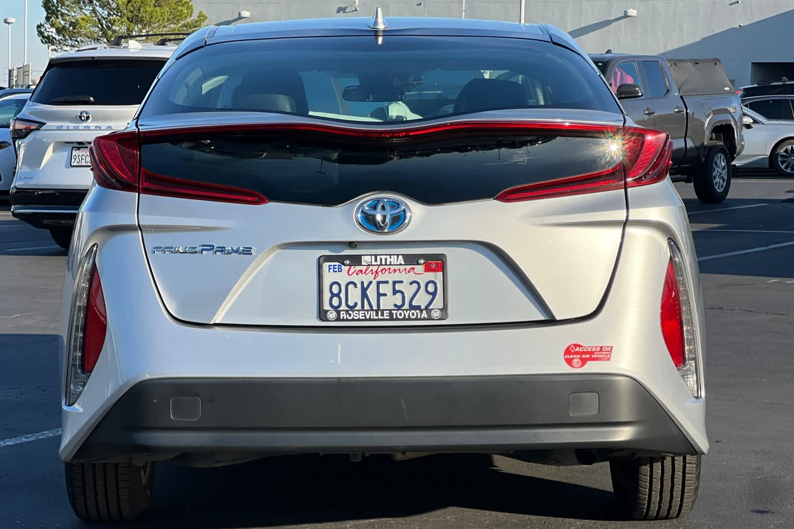 Thumbnail: 2017 Toyota Prius Prime - 8