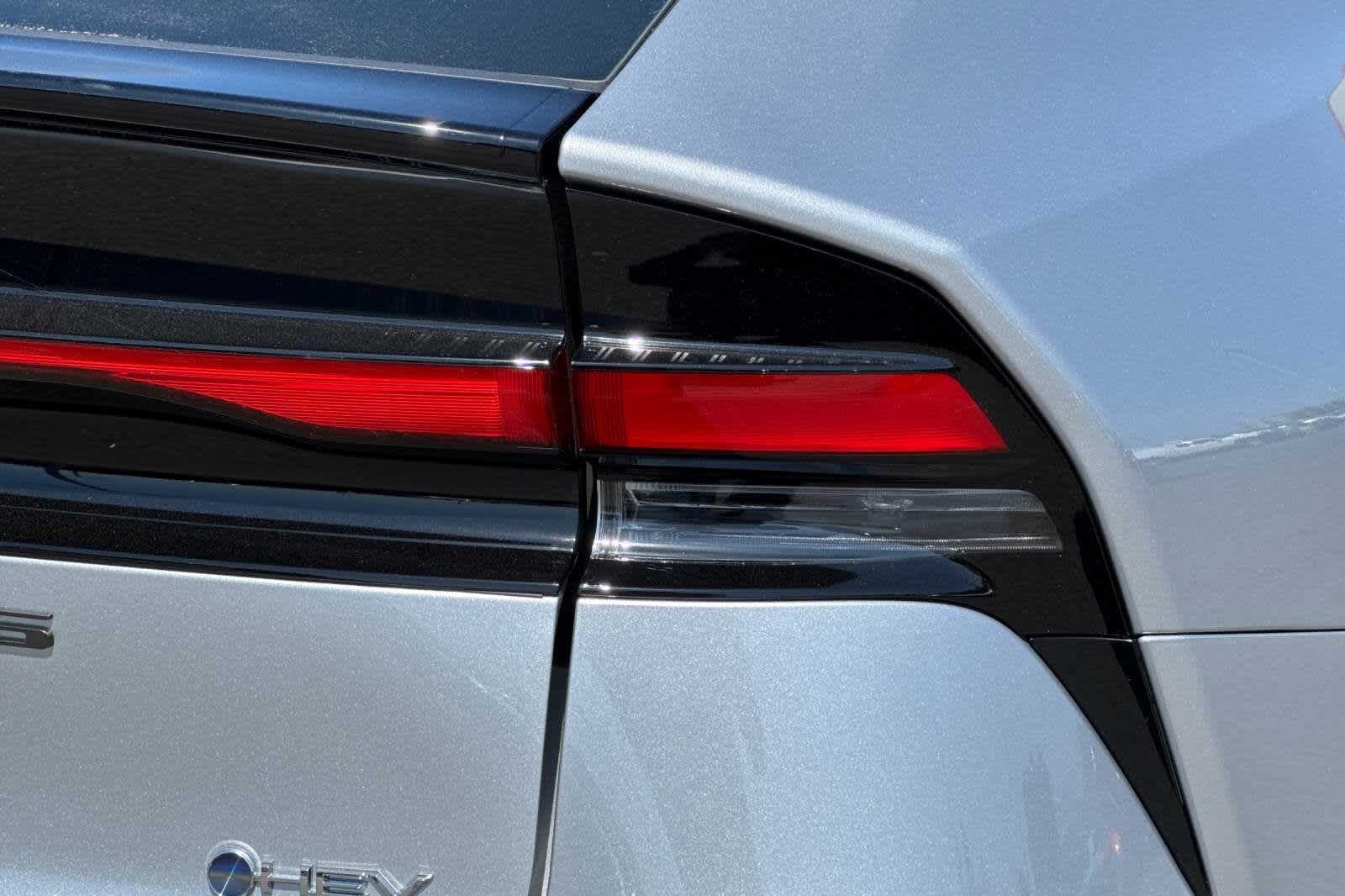 2025 Toyota Prius LE 30