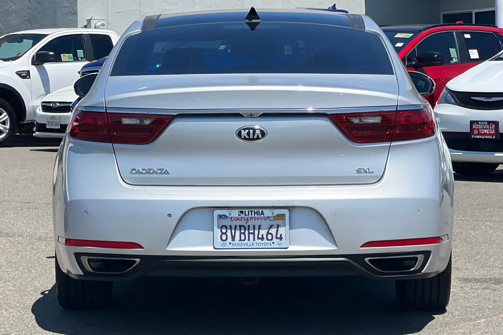Thumbnail: 2017 Kia Cadenza - 8