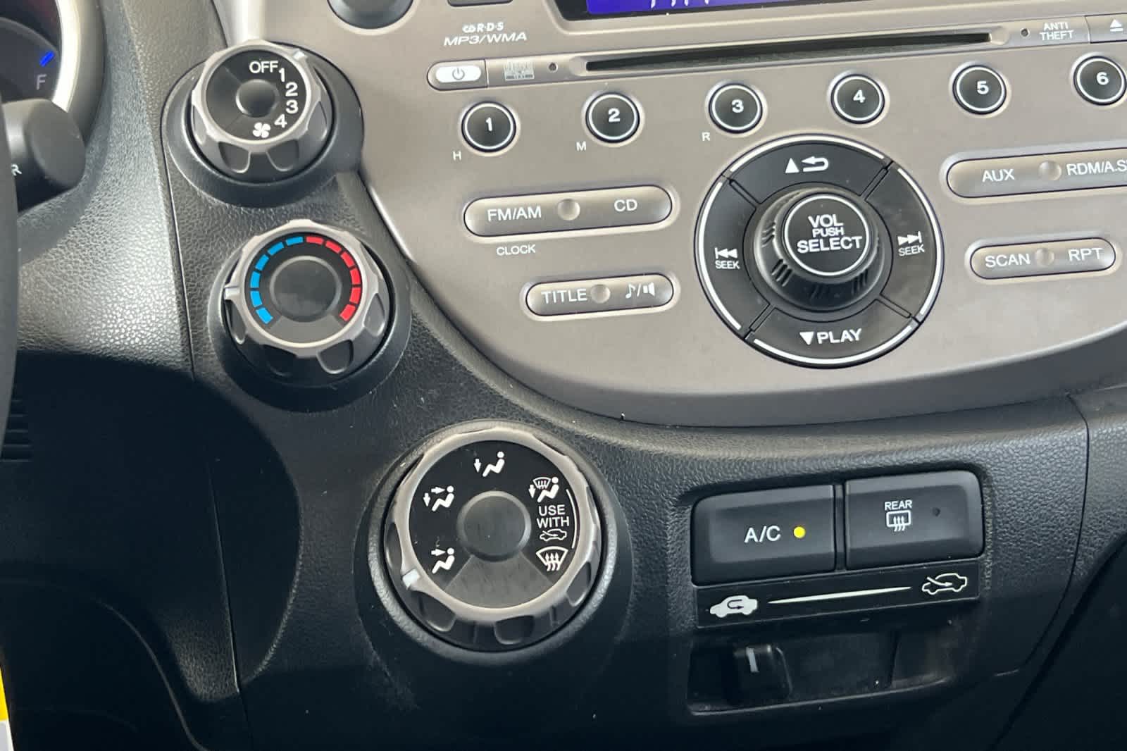 Thumbnail: 2012 Honda Fit - 20