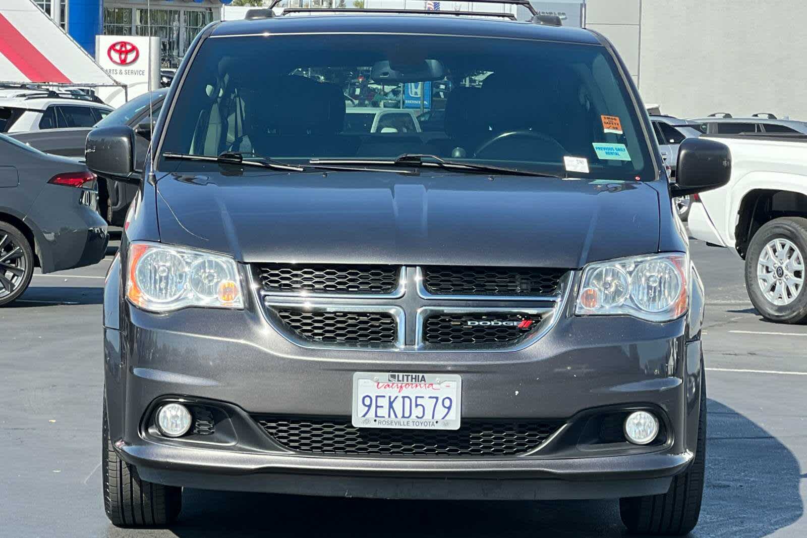 Thumbnail: 2019 Dodge Grand Caravan - 10