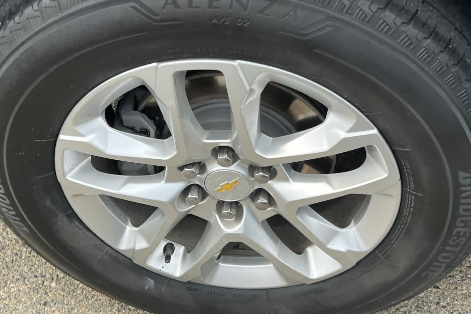 Thumbnail: 2021 Chevrolet Traverse - 14