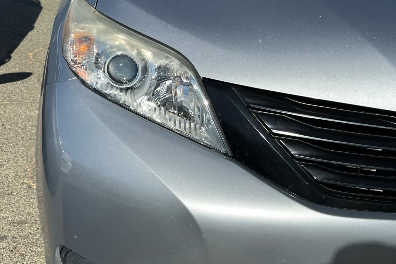 Thumbnail: 2013 Toyota Sienna - 7