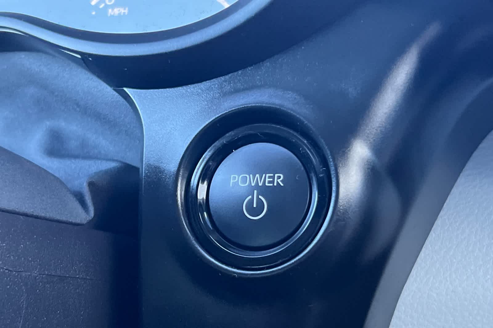 Thumbnail: 2025 Toyota Sienna - 25