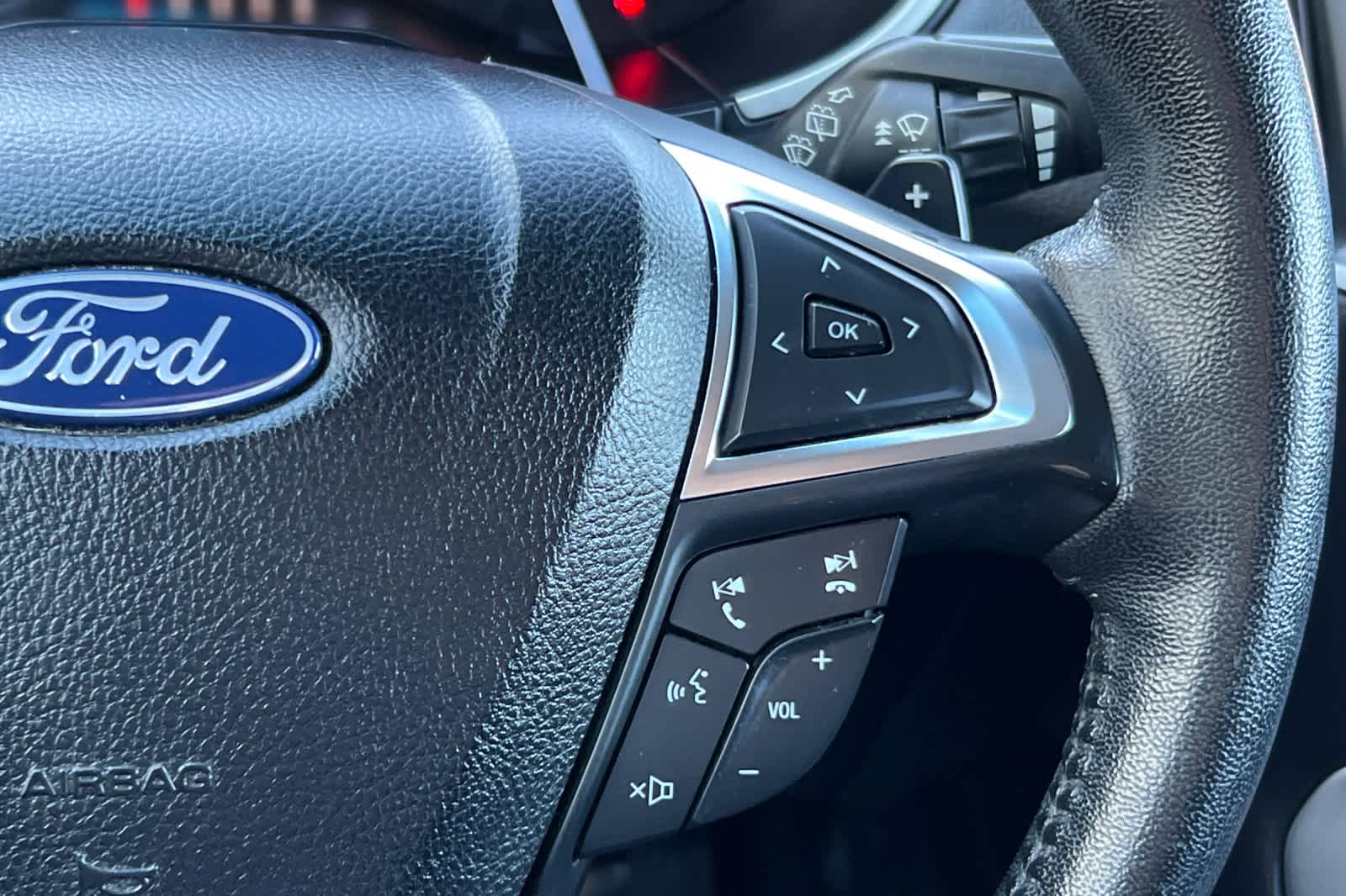 Thumbnail: 2020 Ford Edge - 27