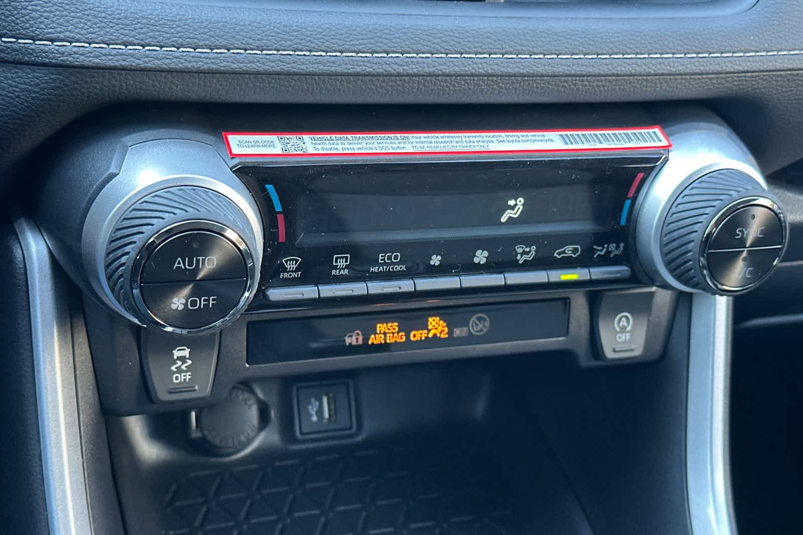 Thumbnail: 2025 Toyota RAV4 - 22