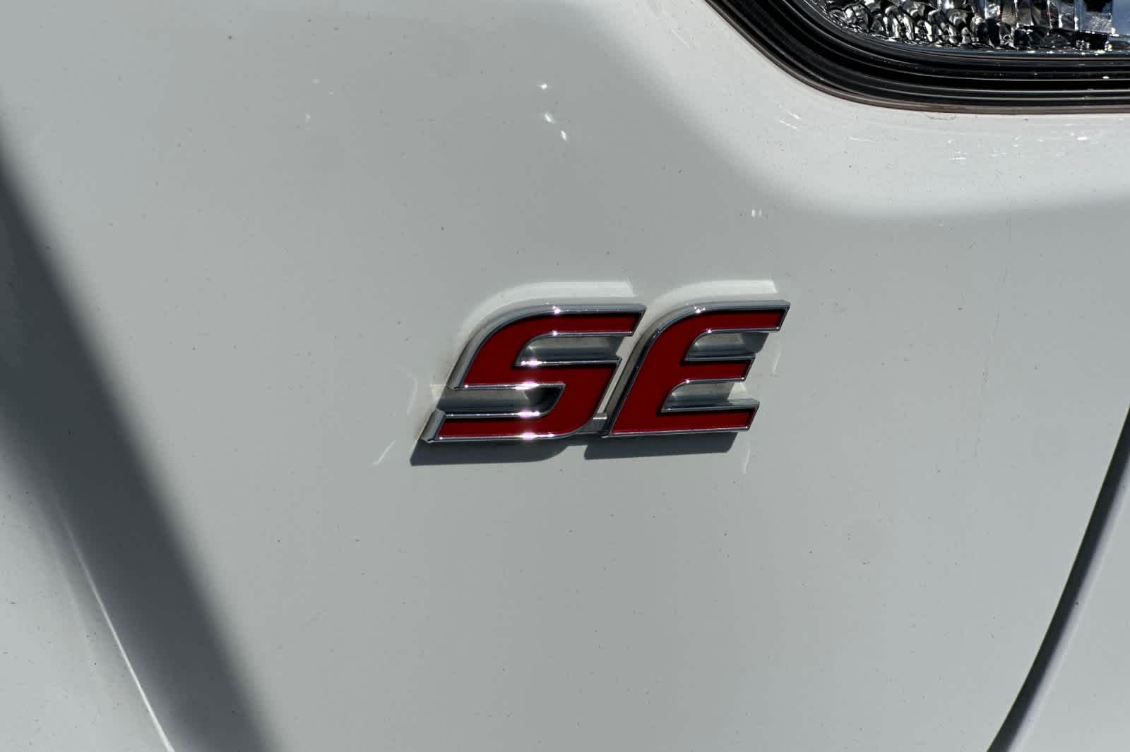 Thumbnail: 2024 Toyota Corolla - 31