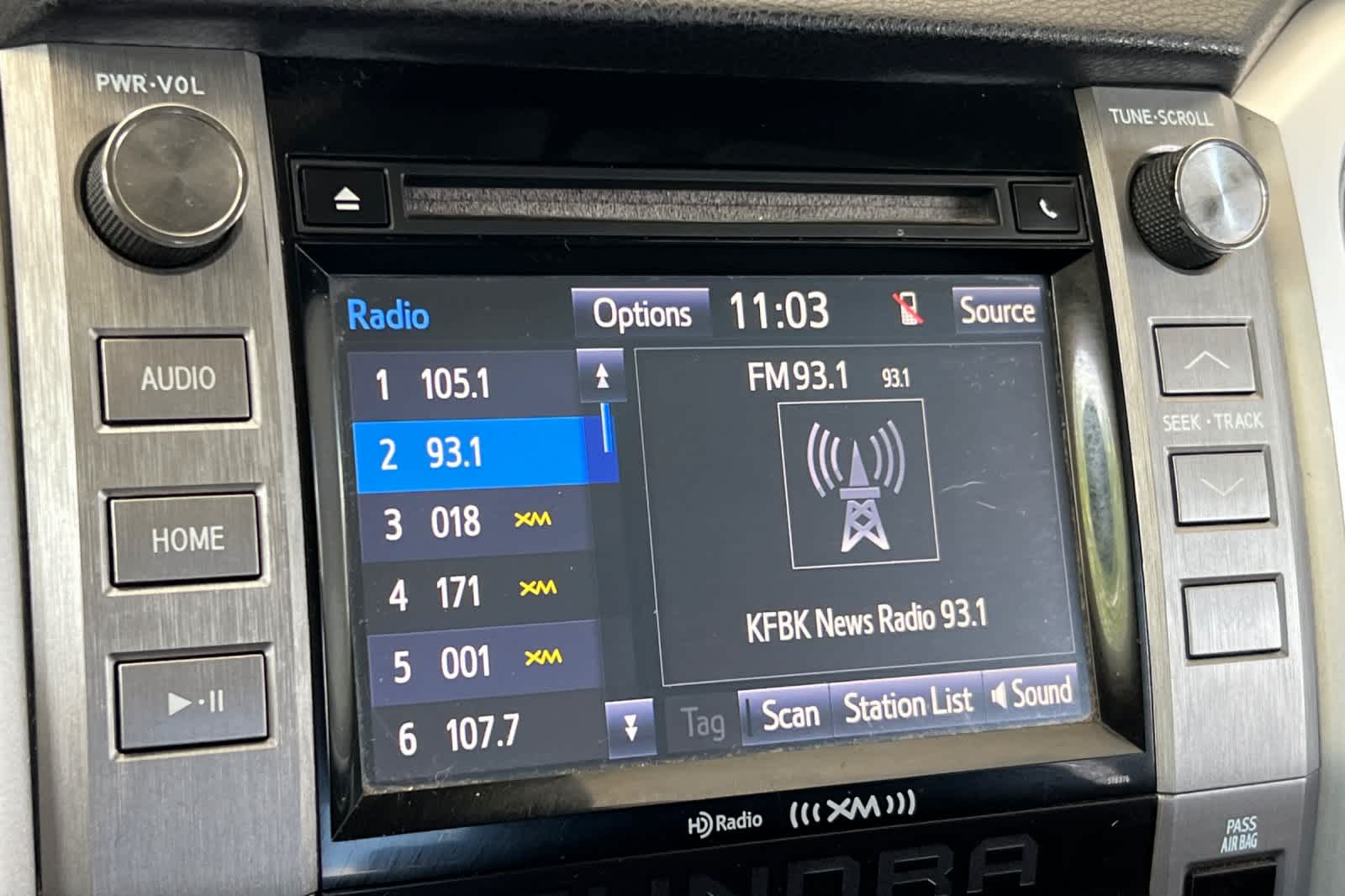 Thumbnail: 2019 Toyota Tundra - 19