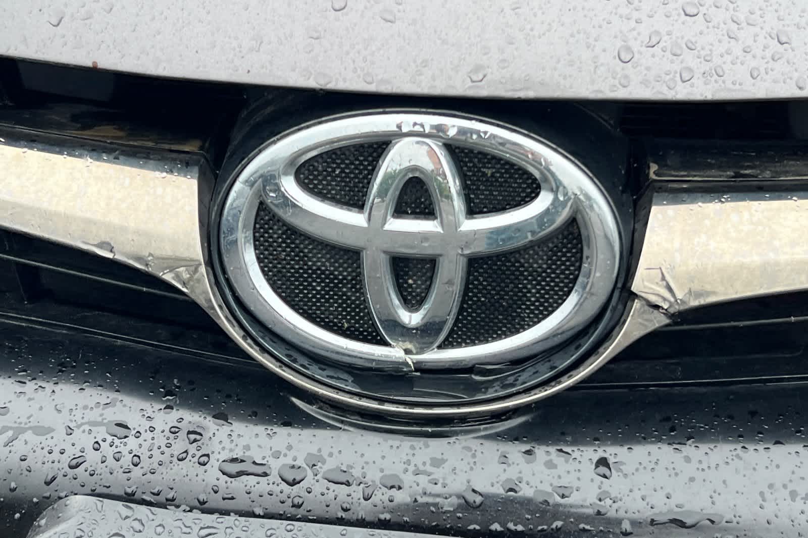 Thumbnail: 2015 Toyota Camry - 10