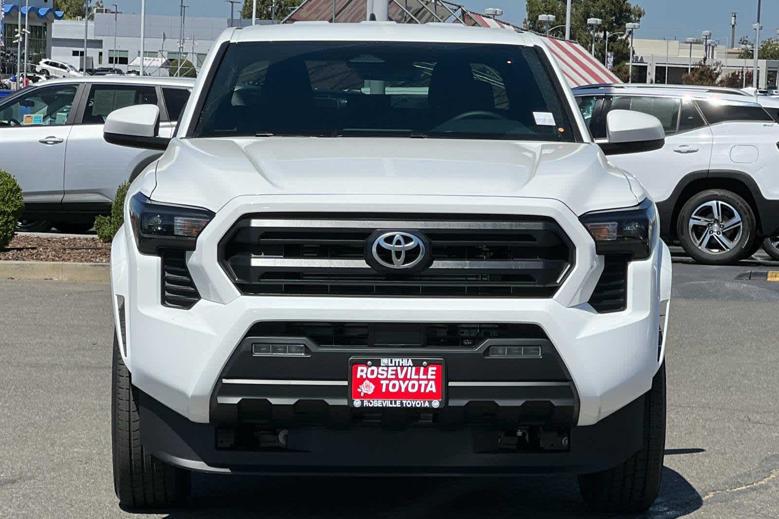 Thumbnail: 2025 Toyota Tacoma - 10