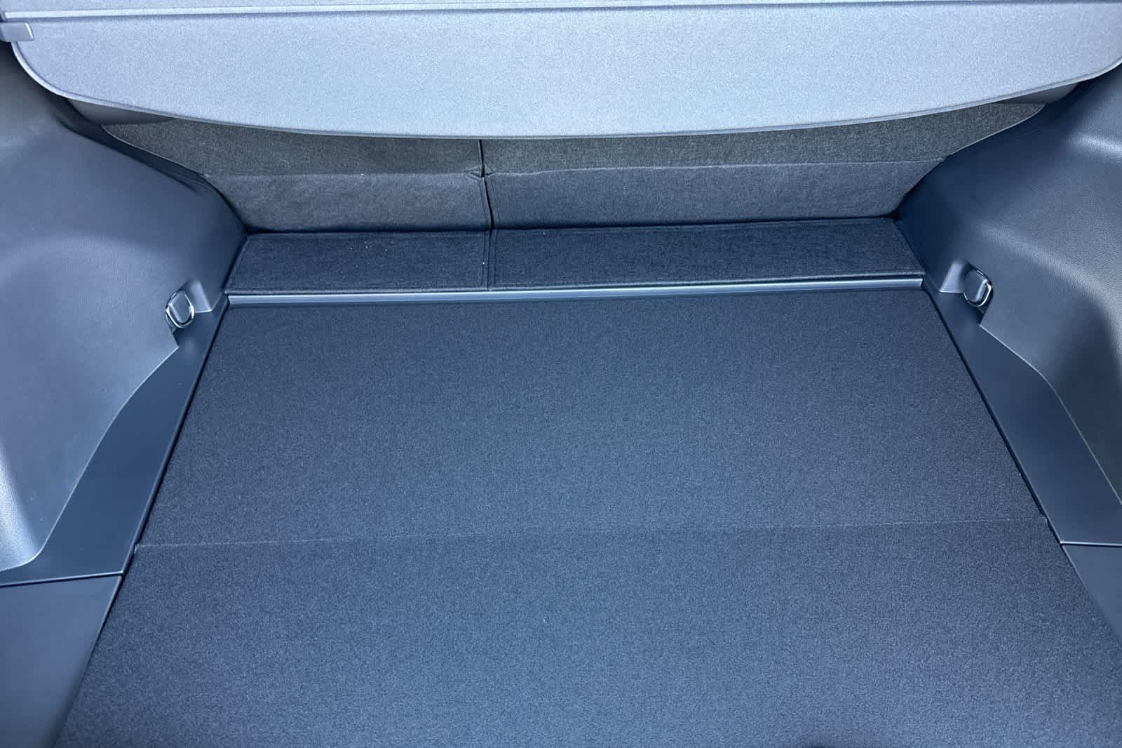 Thumbnail: 2025 Toyota RAV4 - 16