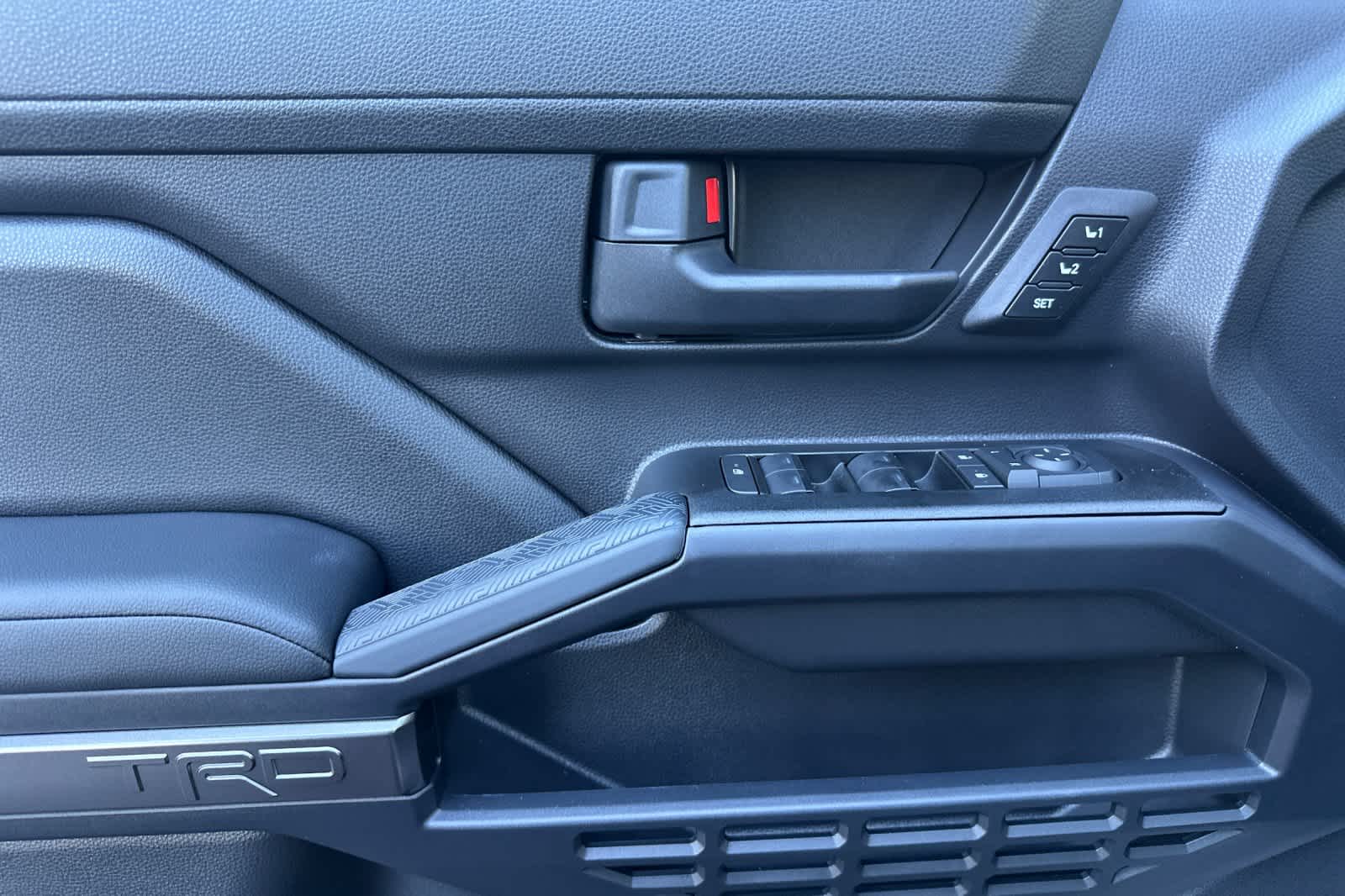 Thumbnail: 2026 Toyota 4Runner - 12