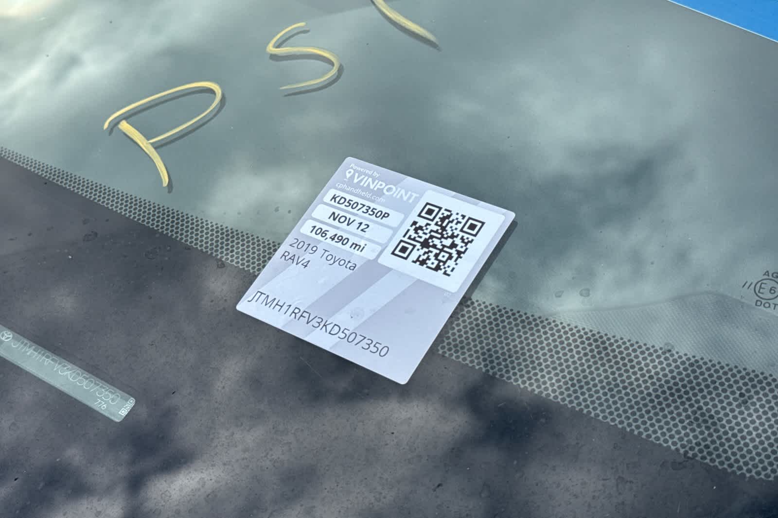 Thumbnail: 2019 Toyota RAV4 - 23