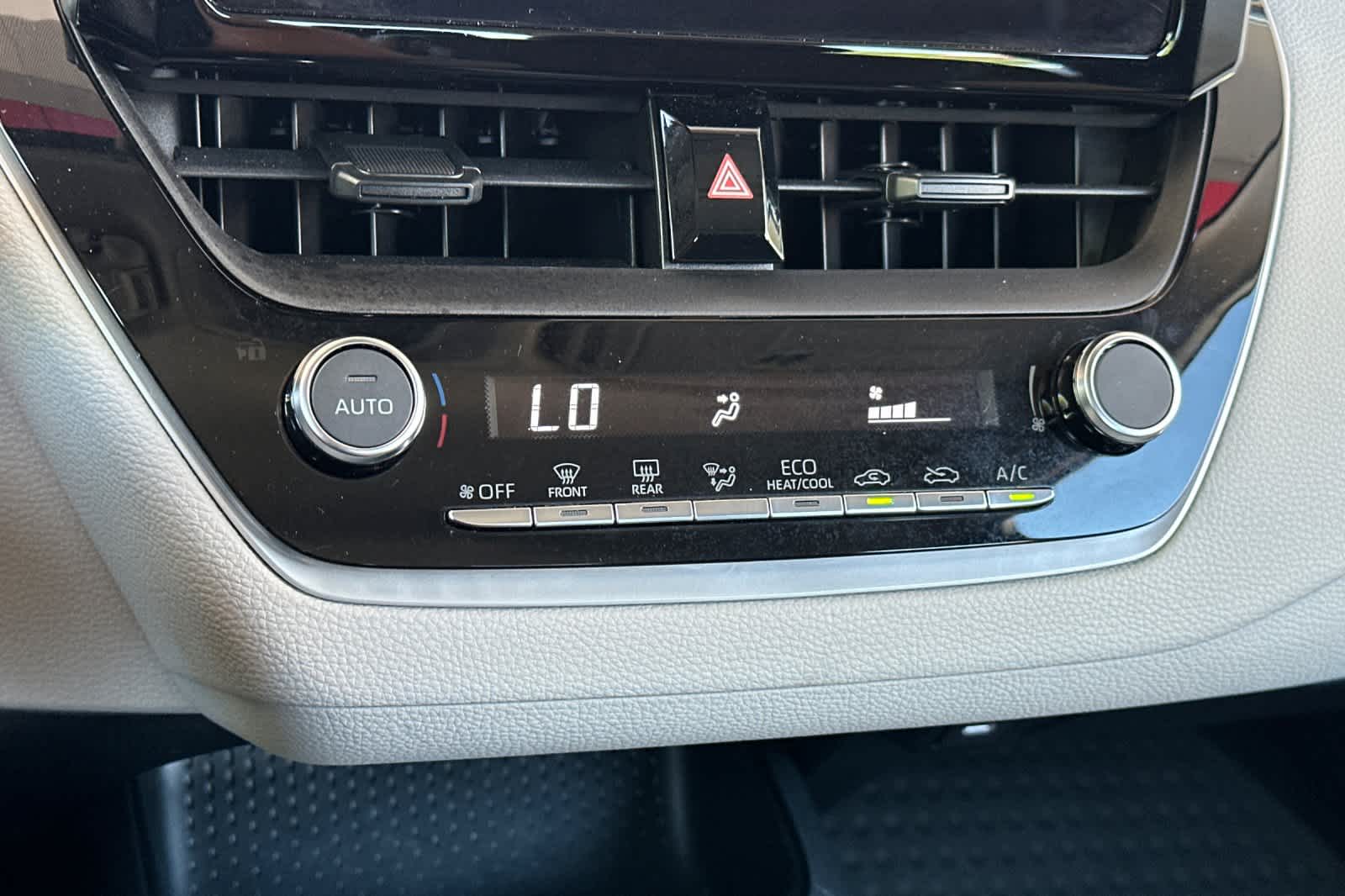 Thumbnail: 2025 Toyota Corolla - 21