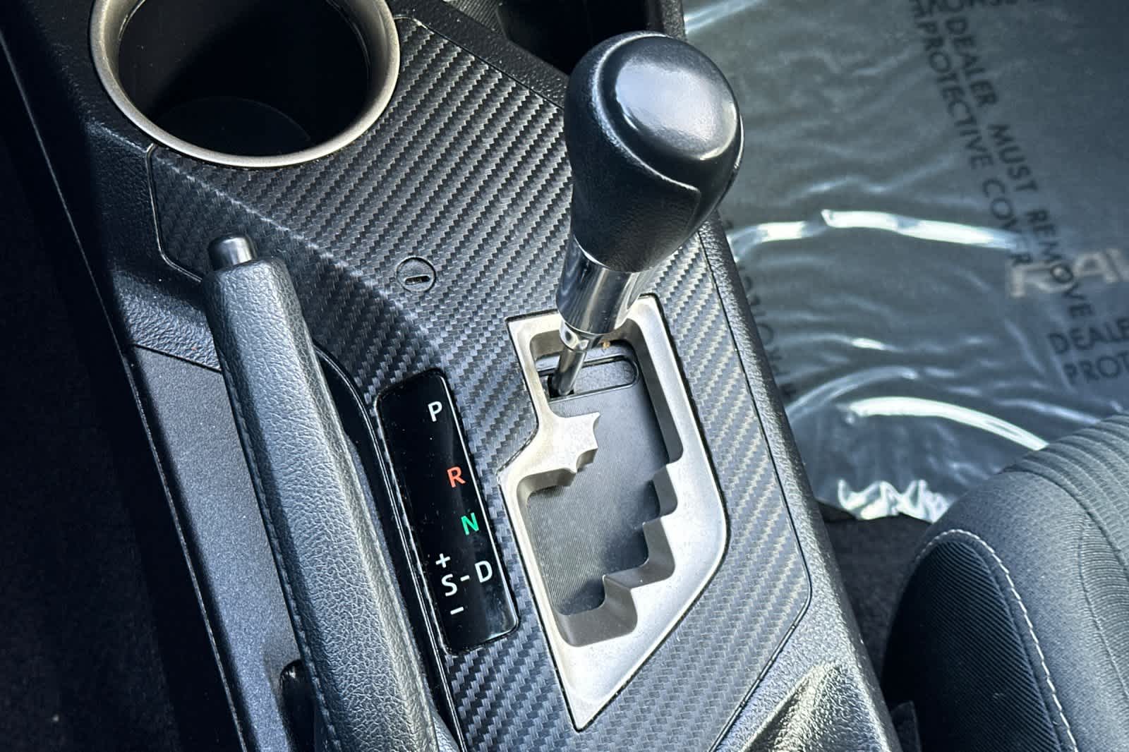 Thumbnail: 2015 Toyota RAV4 - 23