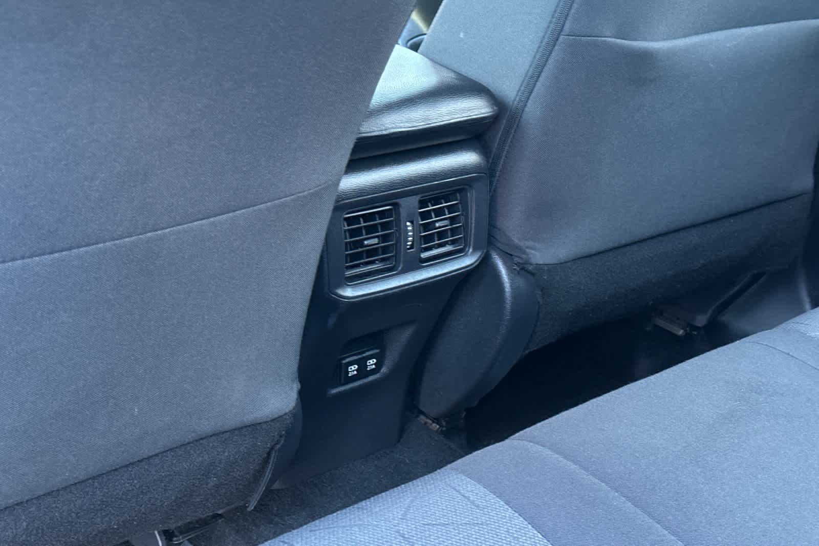 Thumbnail: 2021 Toyota RAV4 - 14